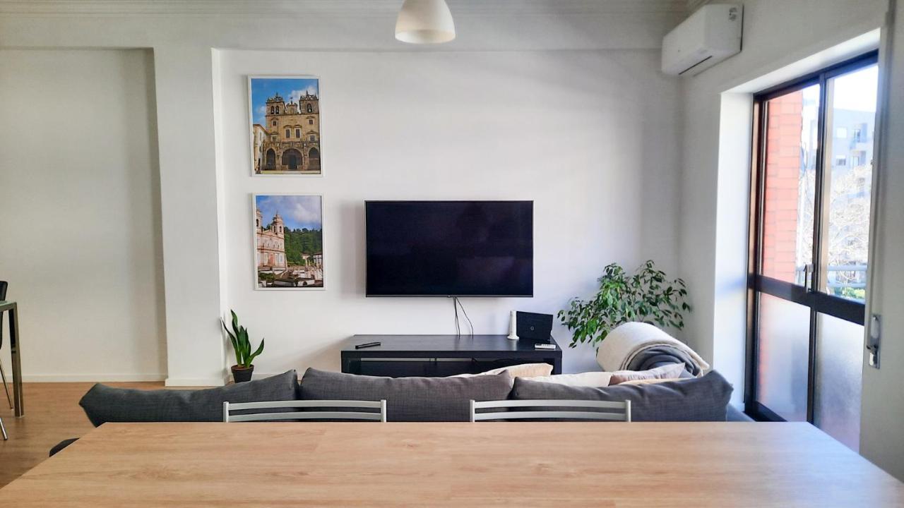 Lovely 2-Bedroom Apartment - Near Braga City Center! Eksteriør bilde